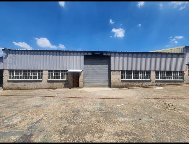 750M² WAREHOUSE TO LET IN WADEVILLE